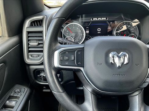 Used 2025 RAM 1500 Warlock AWD/4WD image 12