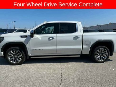 Used 2025 GMC Sierra 1500 Denali AWD/4WD image 5
