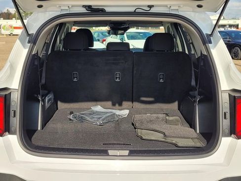 New 2026 Kia Sorento LX FWD image 7