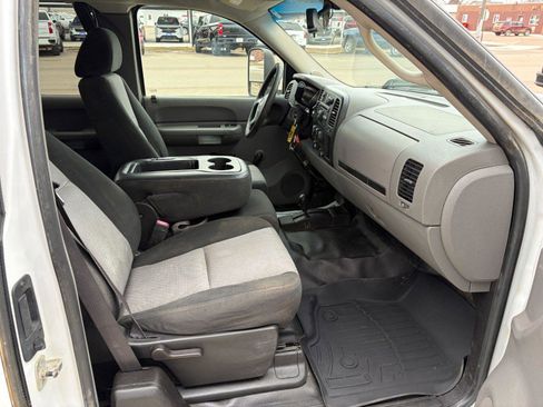 Used 2008 Chevrolet Silverado 2500 W/T image 18