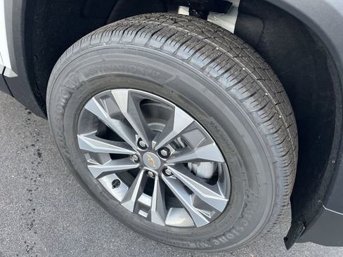 New 2026 Chevrolet Equinox LT w/ Safety and Technology Package image 4