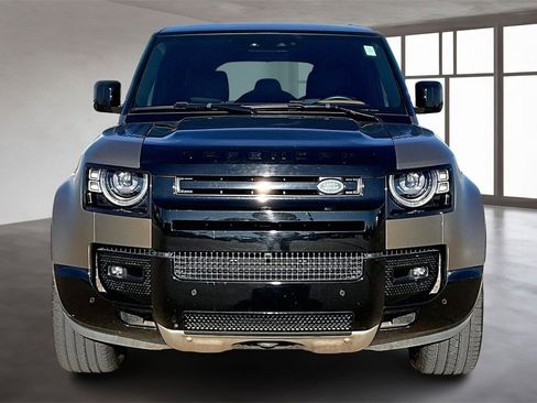 Used 2023 Land Rover Defender 110 X image 3