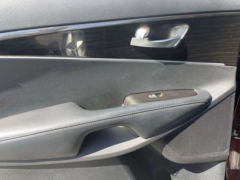Used 2020 Kia Sorento FWD V6 image 15