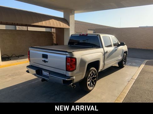 Used 2018 Chevrolet Silverado 1500 LT w/ All Star Edition RWD image 4