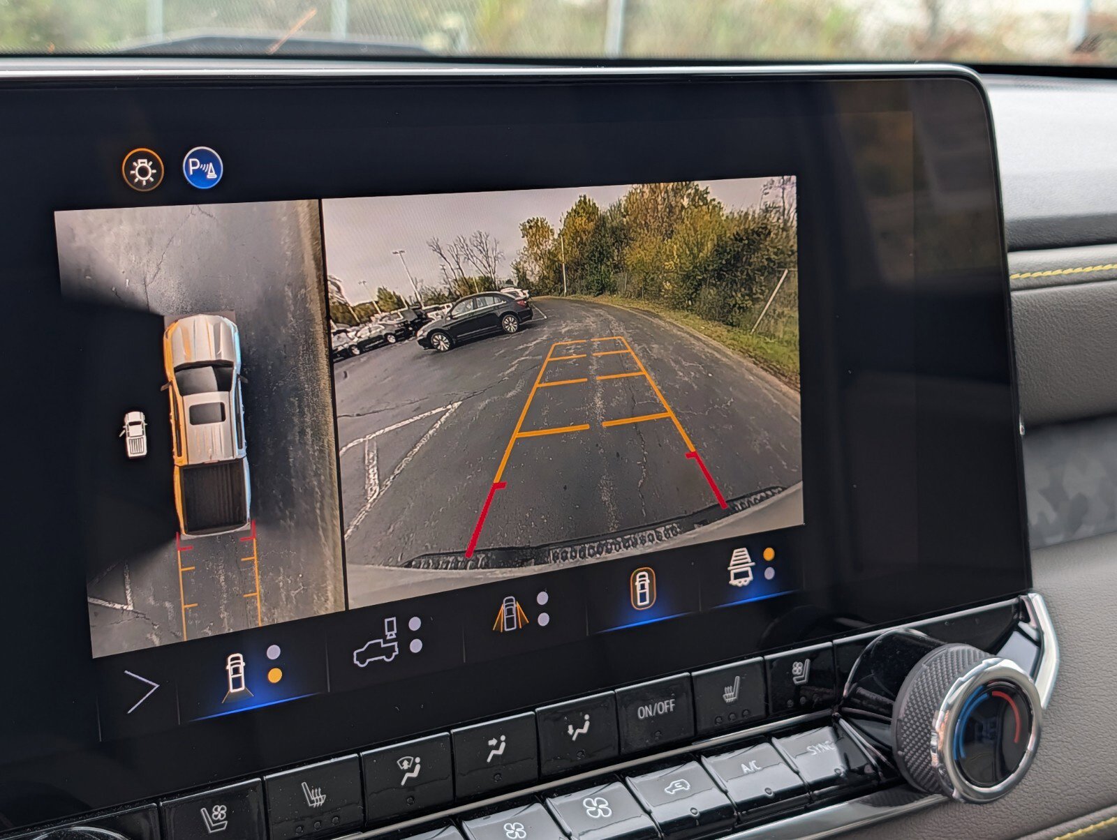 New 2026 Chevrolet Colorado ZR2 w/ Technology Package AWD/4WD image 6