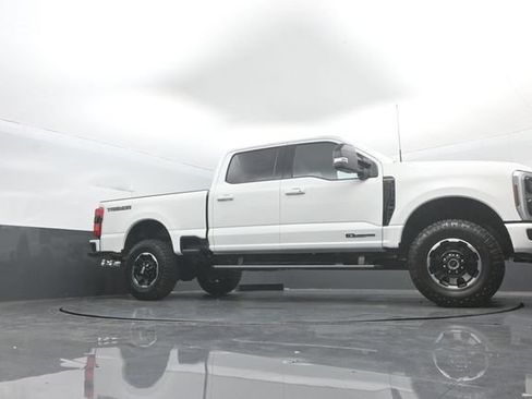 New 2026 Ford F350 Platinum w/ Tremor Off-Road Package AWD/4WD image 28