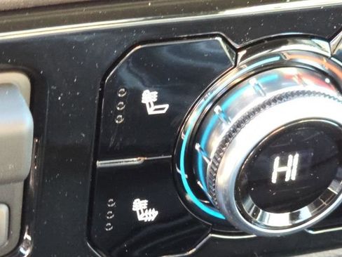 New 2026 GMC Sierra 1500 Elevation image 8