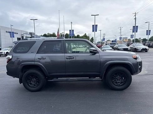 Used 2019 Toyota 4Runner SR5 Premium AWD/4WD image 4