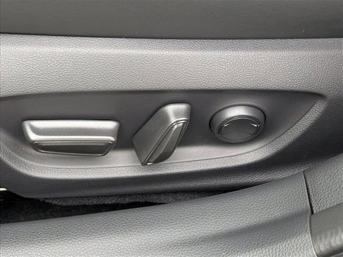 New 2026 Toyota Prius Plug-In Hybrid image 17