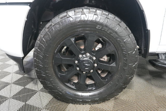 Used 2024 RAM 2500 Big Horn w/ Night Edition AWD/4WD image 9