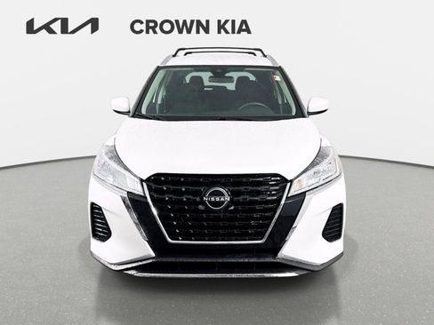 Used 2024 Nissan Kicks SV w/ Exterior Package FWD image 2