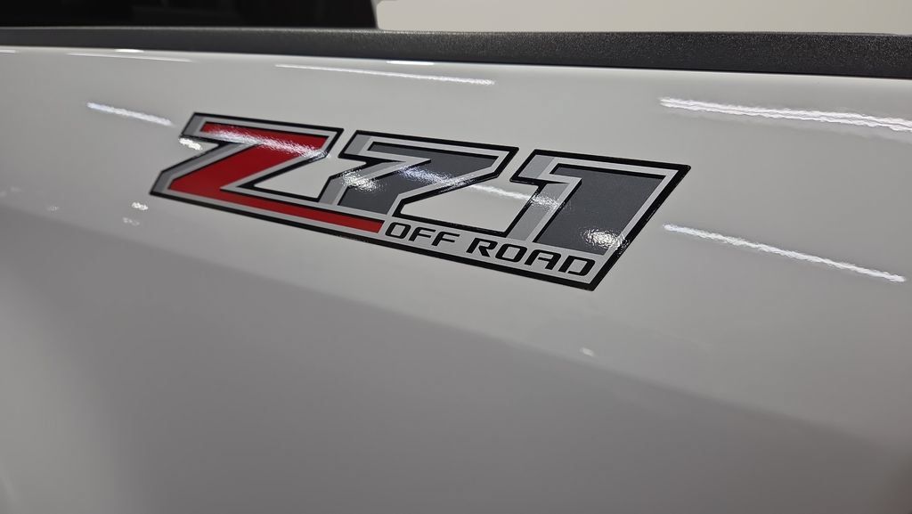 Used 2020 Chevrolet Colorado Z71 AWD/4WD image 29