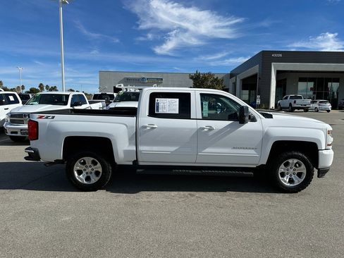 Used 2018 Chevrolet Silverado 1500 LT w/ All Star Edition image 8