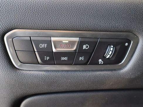 Used 2022 BMW X5 M50i w/ Executive Package image 22