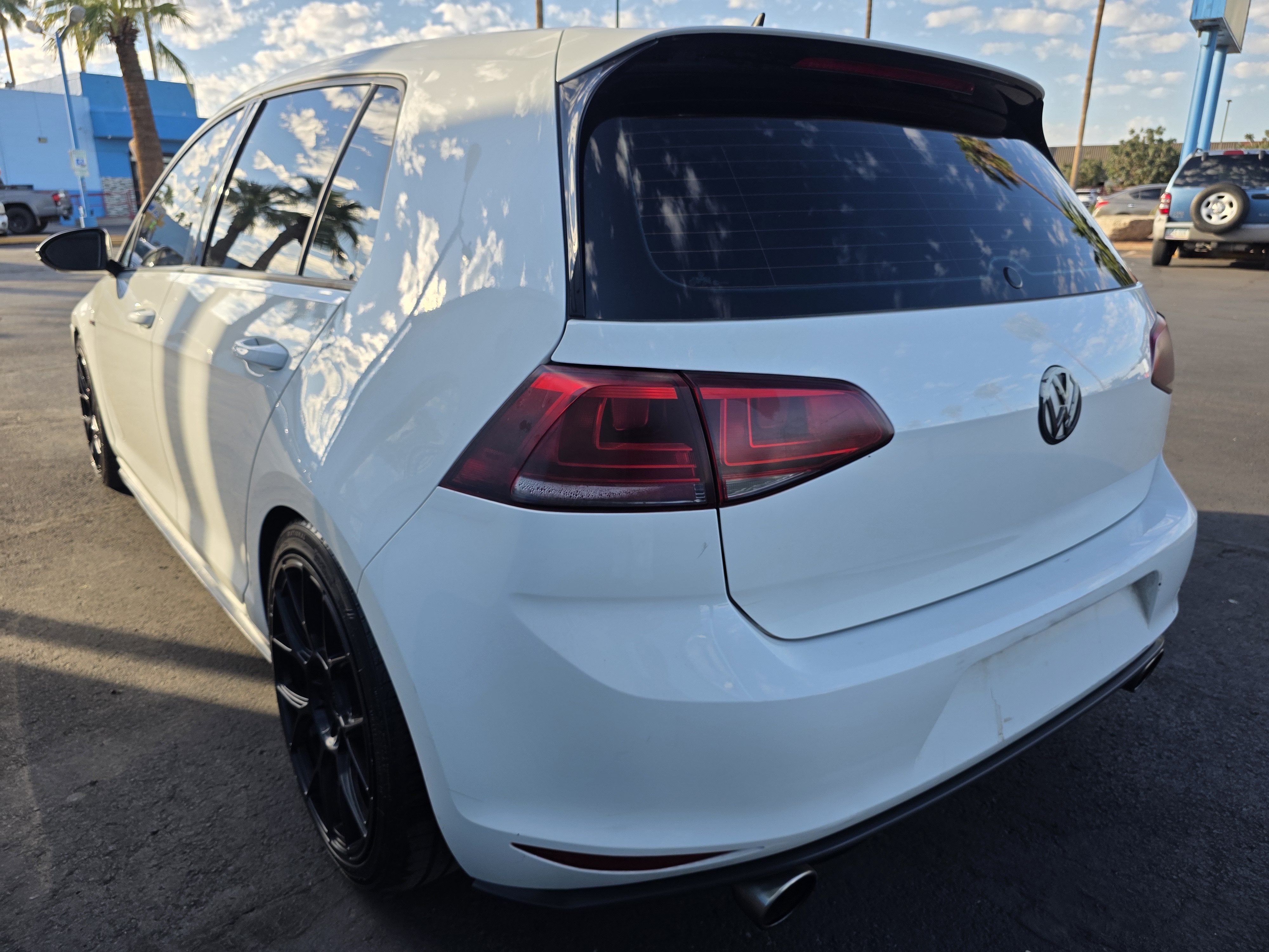 Used 2016 Volkswagen GTI S FWD image 5
