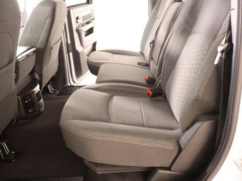 Used 2025 RAM 2500 Big Horn AWD/4WD image 12