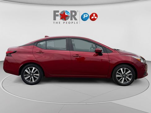 Used 2021 Nissan Versa SV FWD image 6