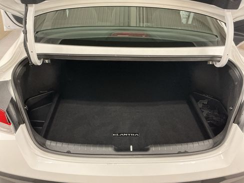 Certified 2025 Hyundai Elantra Sport FWD image 14