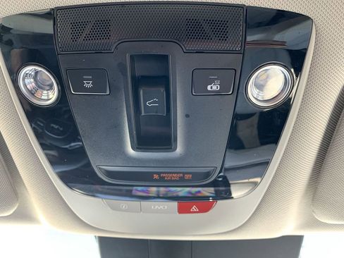 Used 2022 Kia Sorento EX w/ Panoramic Sunroof Package FWD image 28