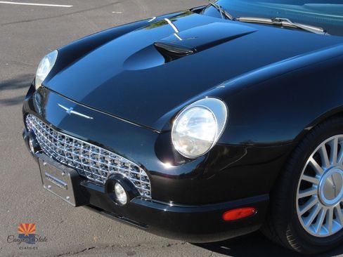 Used 2004 Ford Thunderbird image 36