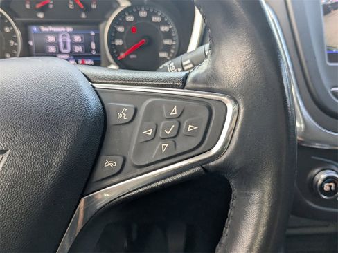 Used 2020 Chevrolet Equinox LT image 22