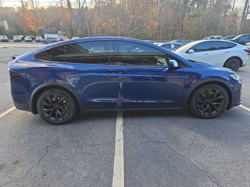 Used 2022 Tesla Model X Plaid image 6