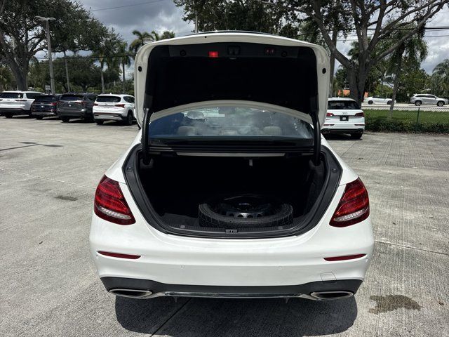 Used 2018 Mercedes-Benz E 300 4MATIC image 24