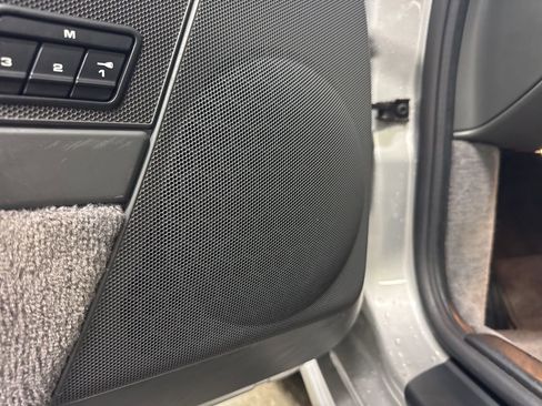 Used 2005 Porsche 911 Carrera image 11