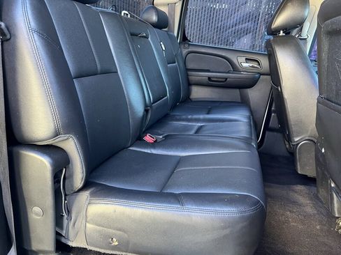 Used 2013 Chevrolet Silverado 1500 LTZ image 17