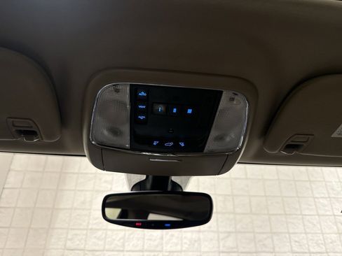 Used 2017 Jeep Grand Cherokee Limited w/ Trailer Tow Group IV image 30