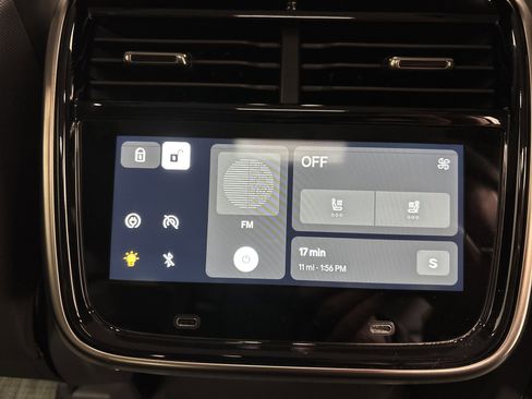 Used 2022 Rivian R1S Launch Edition image 30