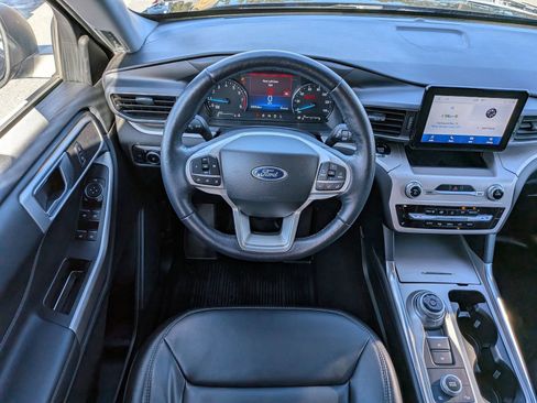 Certified 2023 Ford Explorer XLT w/ Equipment Group 202A image 18