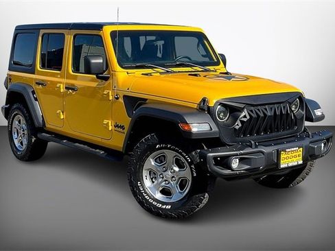 Used 2021 Jeep Wrangler Unlimited Freedom Edition image 1