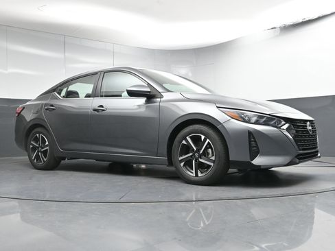 Certified 2024 Nissan Sentra SV image 20