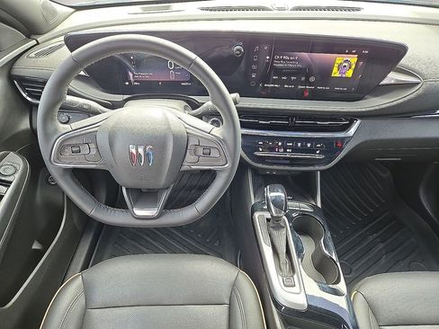Used 2024 Buick Envista Sport Touring FWD image 19