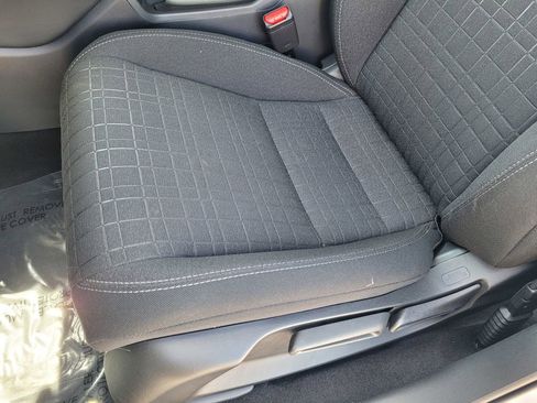 Used 2025 Honda HR-V LX image 10