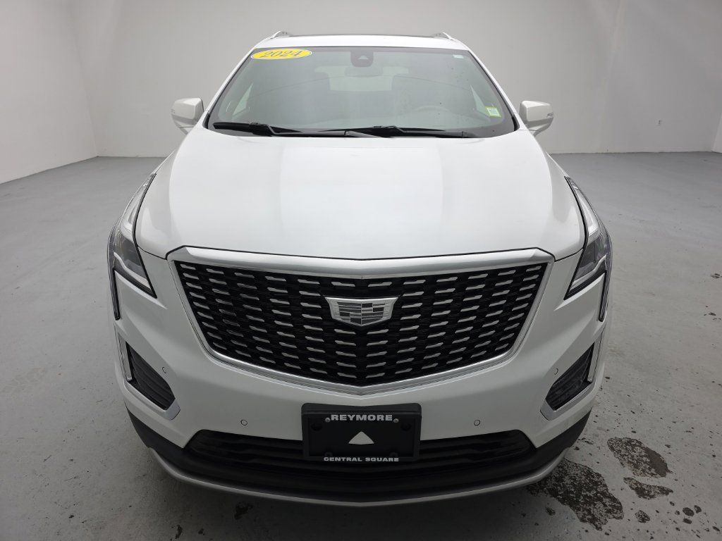 Used 2024 Cadillac XT5 Premium Luxury AWD/4WD image 4