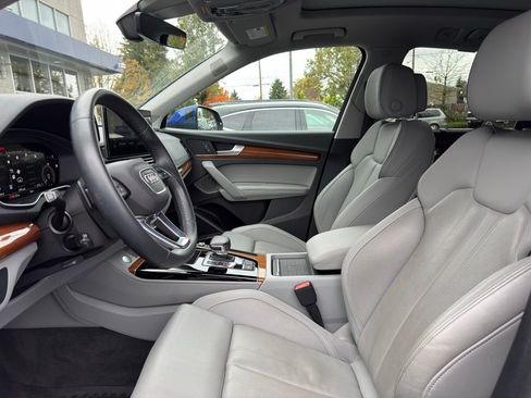 Used 2021 Audi Q5 e Premium Plus image 12