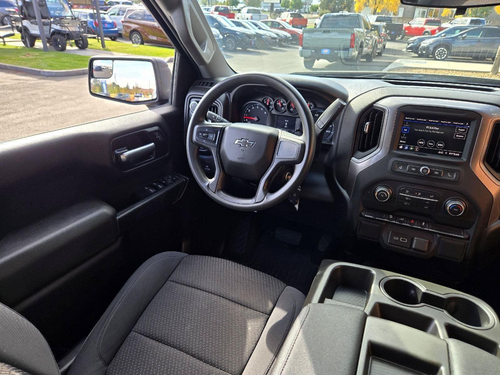 Used 2021 Chevrolet Silverado 1500 Custom Trail Boss w/ LPO, Dark Essentials Package AWD/4WD image 15