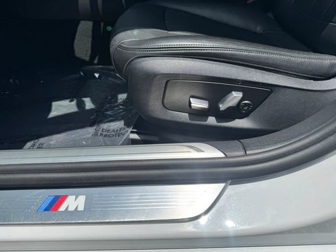 Used 2019 BMW 740i w/ M Sport Package RWD image 46