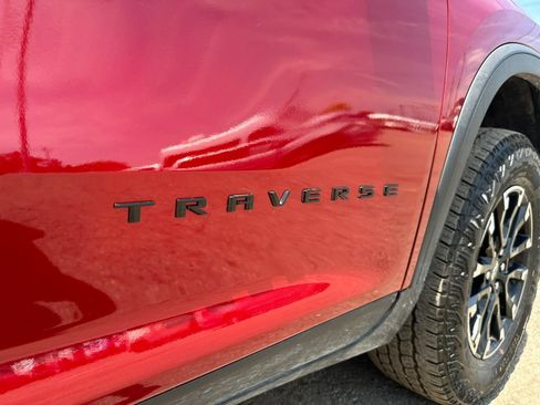 Used 2024 Chevrolet Traverse Z71 AWD/4WD image 13