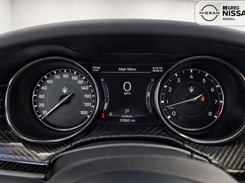 Used 2022 Maserati Quattroporte Modena RWD image 9
