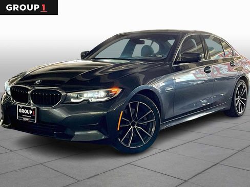 Used 2019 BMW 330i Sedan w/ Convenience Package image 1