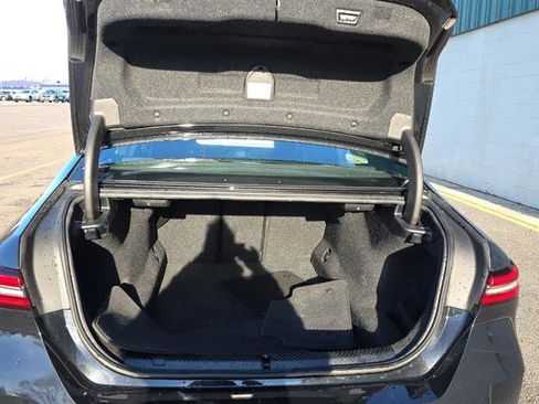 Used 2025 BMW 530i xDrive w/ Premium Package image 14