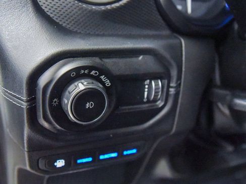 Used 2024 Jeep Wrangler Unlimited Rubicon 4xe AWD/4WD image 19