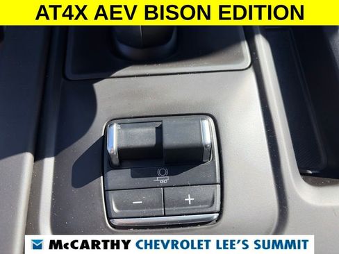 Used 2023 GMC Sierra 1500 AT4X w/ AT4X AEV Edition AWD/4WD image 10