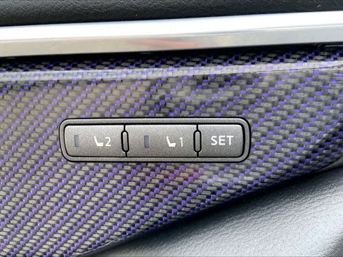 Used 2017 INFINITI Q60 3.0t Sport image 31