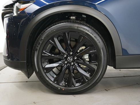 Certified 2025 MAZDA CX-90 Plug-In Hybrid w/Premium Sport image 33