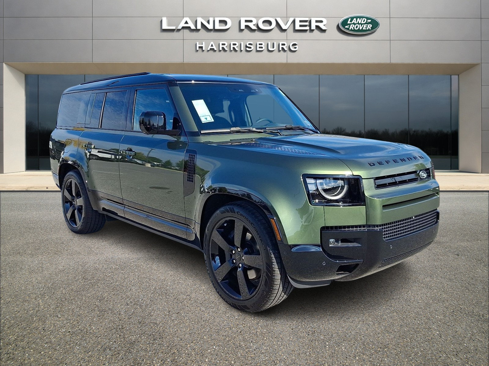 New 2026 Land Rover Defender 130 X-Dynamic SE AWD/4WD image 5