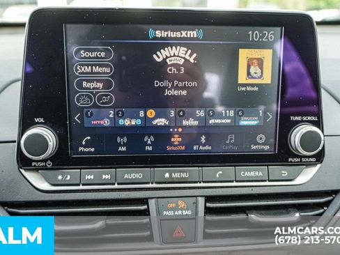 Used 2025 Nissan Altima 2.5 SV FWD image 37